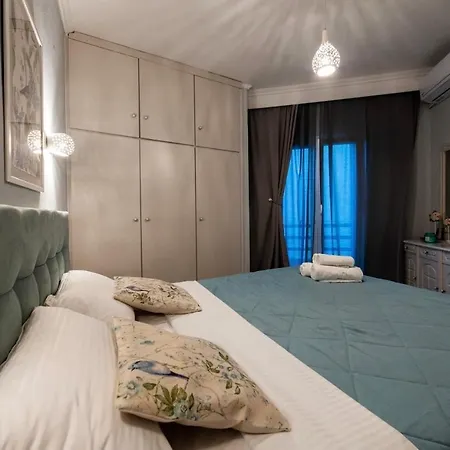 Peraiarooms Apartmán *