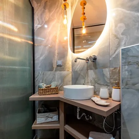 Peraiarooms Apartmán *