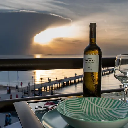 公寓 Peraiarooms *