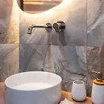 Peraiarooms Peraía