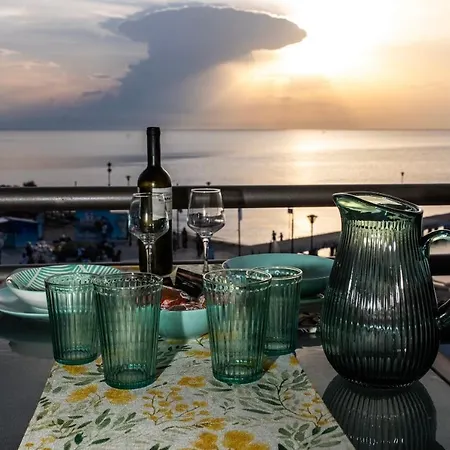 Peraiarooms Apartament *